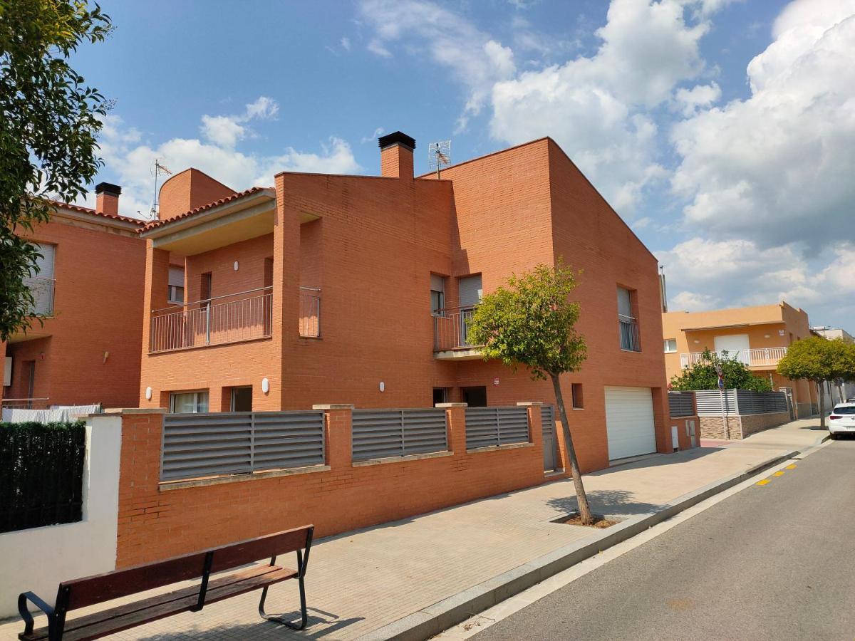 Chalet Amplio Con Jardin Y Zona Barbacoa. Reus Dış mekan fotoğraf
